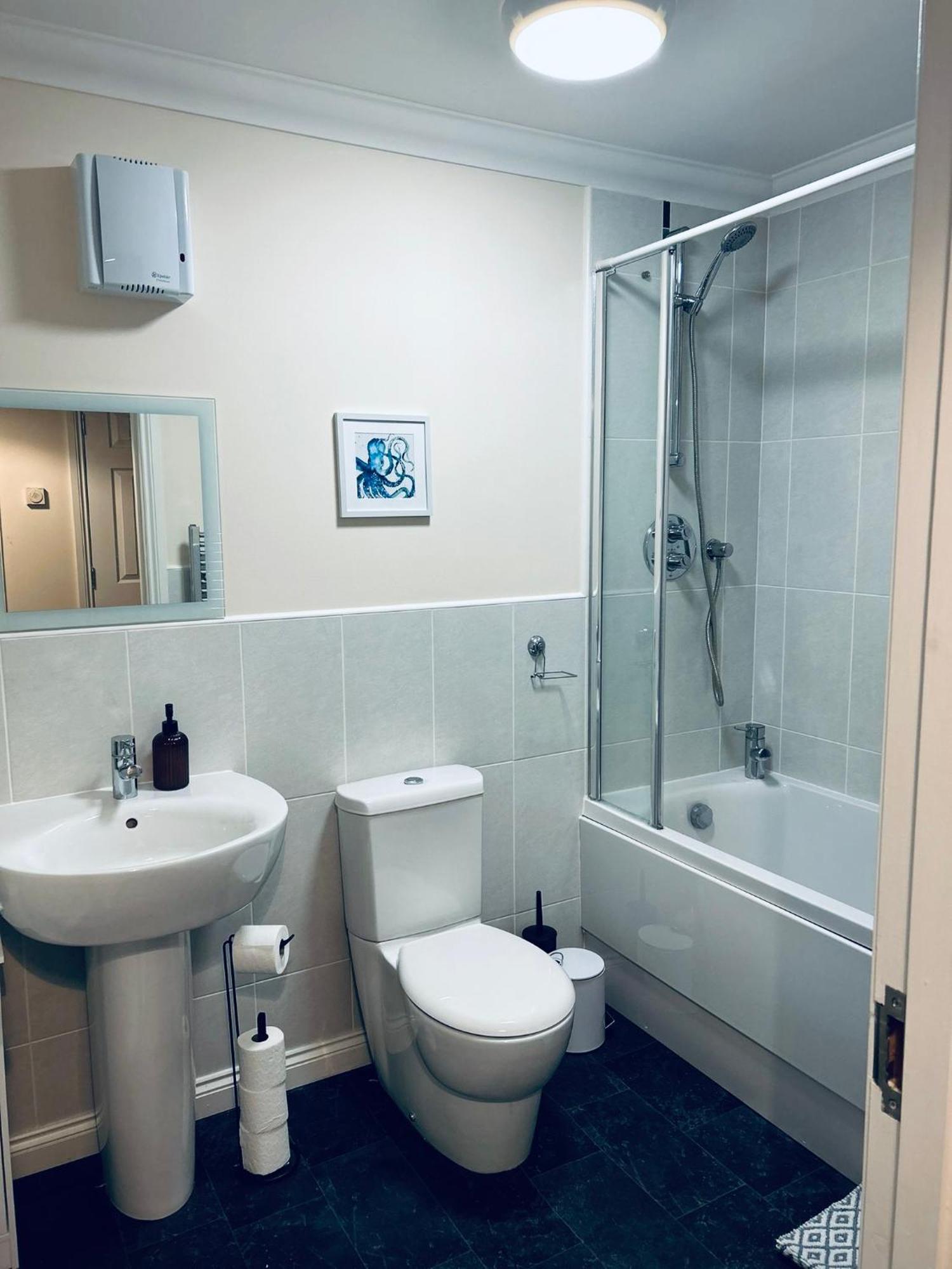 Central Cosy Riverview Apartment 2 Bed, 2 Bath, Free Parking / Wifi Inverness Ngoại thất bức ảnh